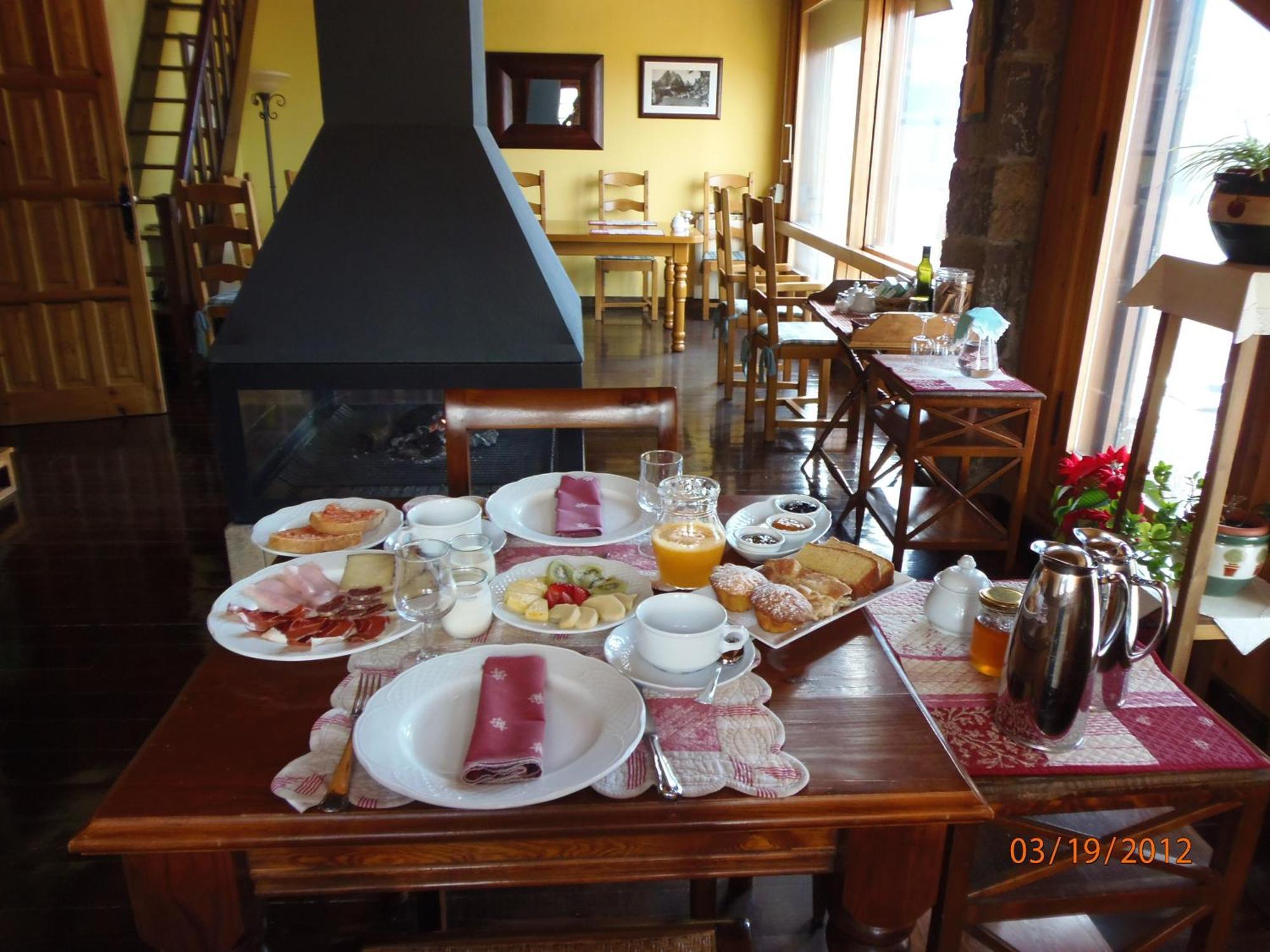 El Xalet De Tauell Hotel Rural Extérieur photo