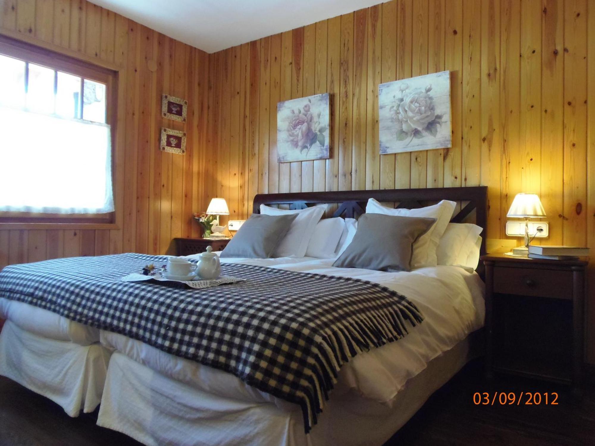 El Xalet De Tauell Hotel Rural Chambre photo