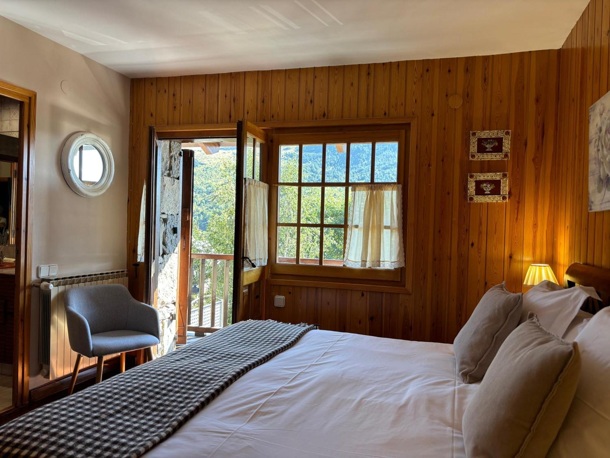 El Xalet De Tauell Hotel Rural Extérieur photo