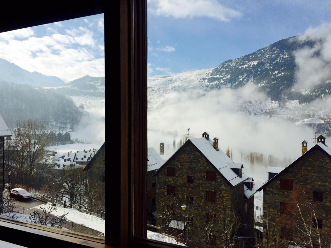 El Xalet De Tauell Hotel Rural Extérieur photo