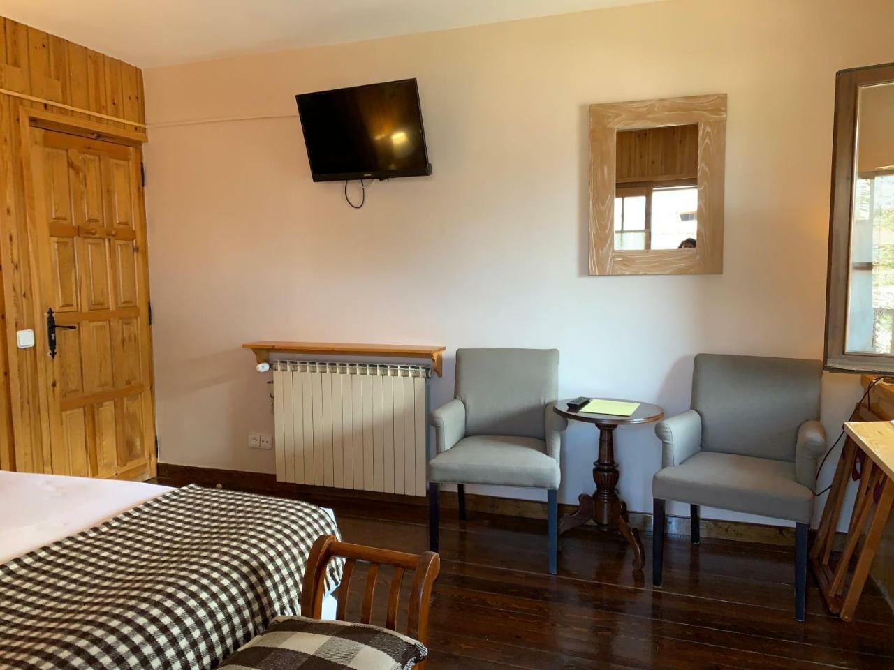 El Xalet De Tauell Hotel Rural Extérieur photo